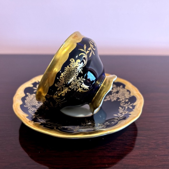 Weimar Katharina Miniature Porcelain Echt Kobalt and Gold Coffee Cup and Saucer - Picture 12 of 13